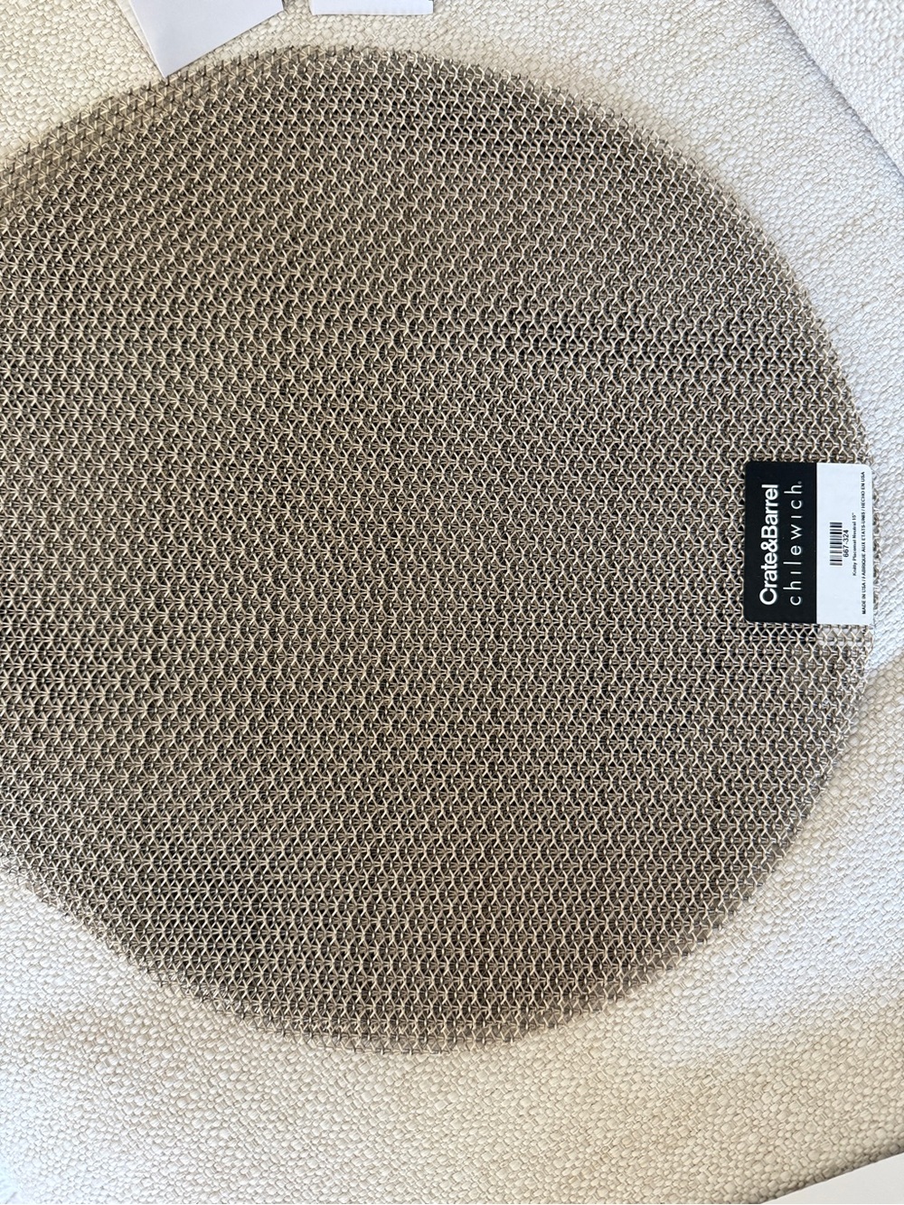 Chilewich Round Crepe Neutral Vinyl Placemat in Cream and Navy